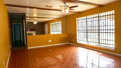 3603 Mckinley Ln, Houston, TX 77088 - photo 3