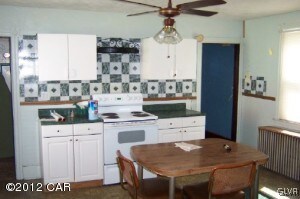 24 Bridge St, McAdoo, PA 18237 - photo 2