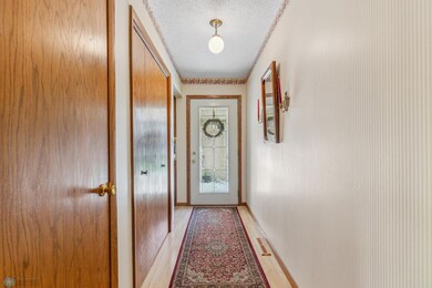 2807 Maple St N, Fargo, ND 58102 - photo 3