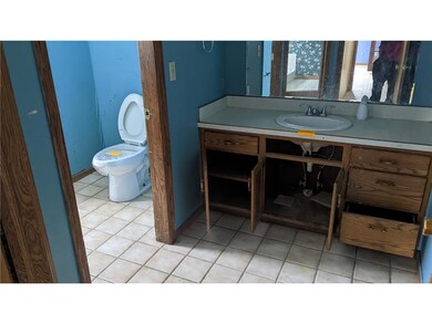 bathroom.jpeg