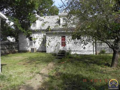 311 Cedar St, Overbrook, KS 66524 - photo 2