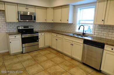 371 Wright Ave, Kingston, PA 18704 - photo 4