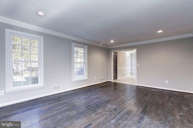 14608 Springfield Rd, Germantown, MD 20874 - photo 2