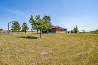 5300 Comanche Dr, Godley, TX 76044 - photo 7