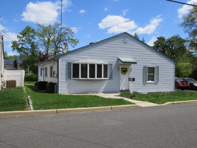 358 Shadynook Street Front