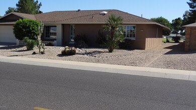 17803 N Lindgren Ave, Sun City, AZ 85373 - photo 2
