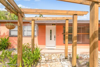 Trellis Entry to Front Door