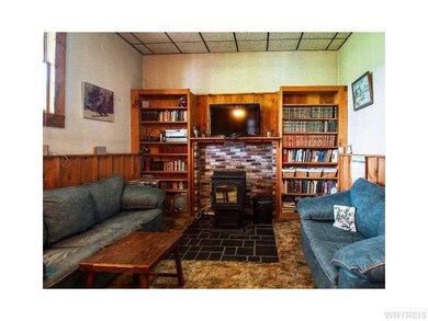 Family Room.