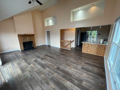 Top Floor Den