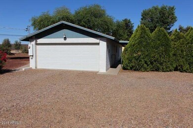 860 E Willis Rd, Chandler, AZ 85286 - photo 4