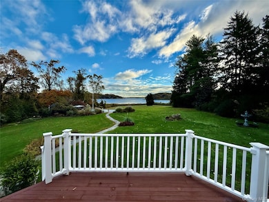 61 Factory Pond Rd, Locust Valley, NY 11560 - photo 2