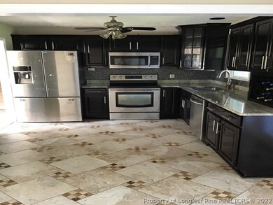 207 Ingleside Dr, Fayetteville, NC 28303 - photo 6