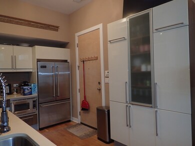 4842 N Damen Ave unit 3, Chicago, IL 60625 - photo 6