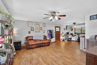 1348 Highland Dr, Marion, VA 24354 - photo 3