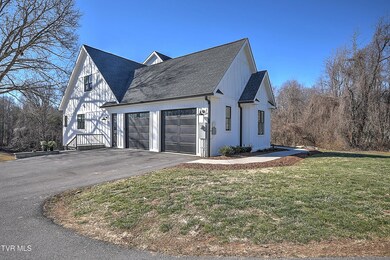 130 Robin Rd AB-10