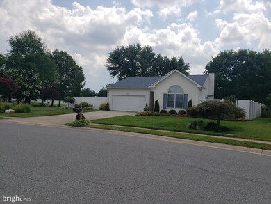 13 Charles Dr, New Castle, DE 19720 - photo 3