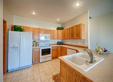 315 Beverly Ave, Medical Lake, WA 99022 - photo 4