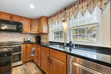 39 Pollard Rd, Plaistow, NH 03865 - photo 7