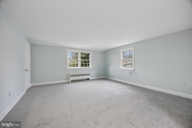 11 Trent Rd unit 2ND FLOOR, Wynnewood, PA 19096 - photo 3