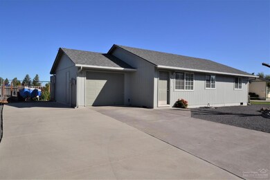 3409 SW Quartz Place, Redmond, OR 97756 - photo 3