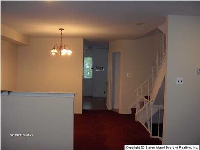155 Pembrook Loop, Staten Island, NY 10309 - photo 4