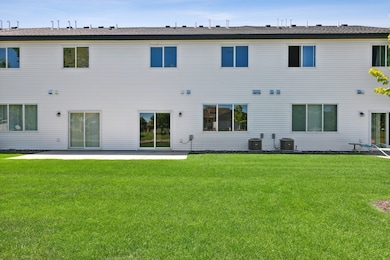 2108 Cleveland Ln S, Cambridge, MN 55008 - photo 2