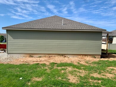54 Zachs Ct, Reeds Spring, MO 65737 - photo 2