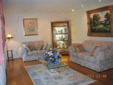 7 Laurel Ln, Wilbraham, MA 01095 - photo 4