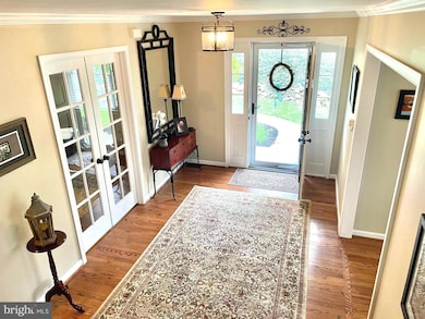 8 Wythe Ct, Glen Arm, MD 21057 - photo 4