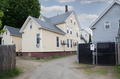 18-20 Cleveland Place, Laconia, NH 03246 - photo 3