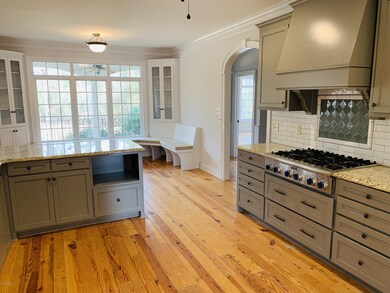 Lots of Counter Space