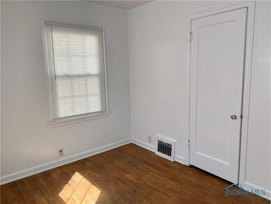 647 Center St, Findlay, OH 45840 - photo 5