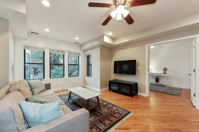 4830 N Hoyne Ave unit 2, Chicago, IL 60625 - photo 2