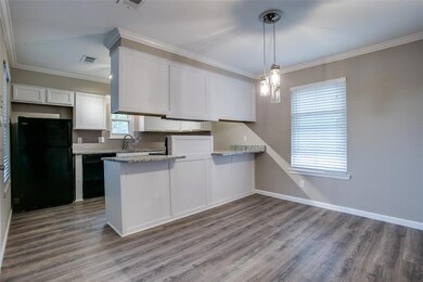 606 Timberline Dr, Hurst, TX 76053 - photo 4