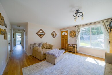 3698 NW Helmholtz Way, Redmond, OR 97756 - photo 5