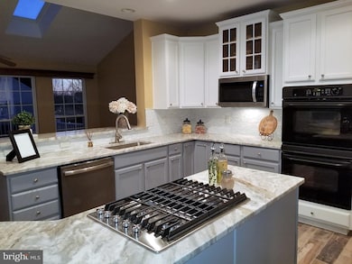 410 Derrytown Dr, Bear, DE 19701 - photo 2