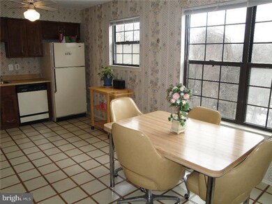 8554 Trumbauer Dr, Glenside, PA 19038 - photo 4