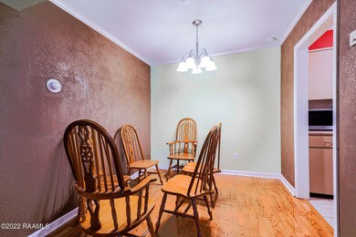 230-dinning area