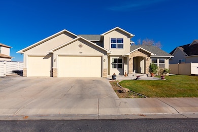 236 Frontier St, Grand Junction, CO 81503 - photo 2