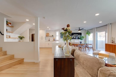 8430 Via Sonoma unit 49, La Jolla, CA 92037 - photo 6