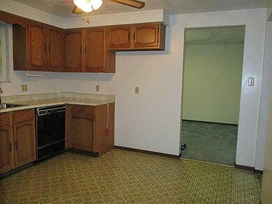 Cafeteria/Kitchen.