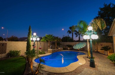 03- BACKYARD POOL