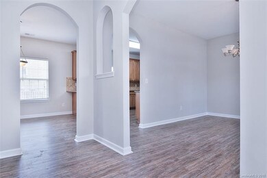 Entry way flows into the dinning room and kitchen.