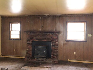 690 W Maryland Ave, Somers Point, NJ 08244 - photo 6