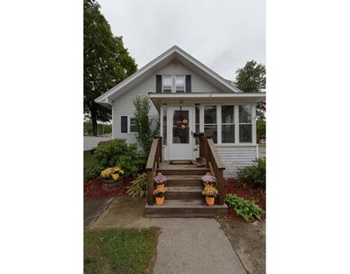 24 Florence St, Hudson, MA 01749 - photo 2