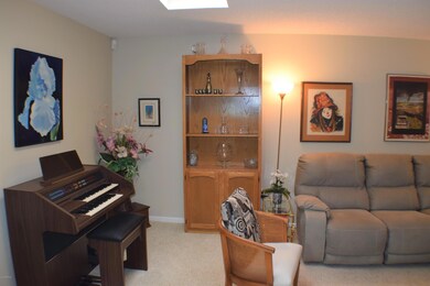 17638 N 102nd Dr, Sun City, AZ 85373 - photo 7