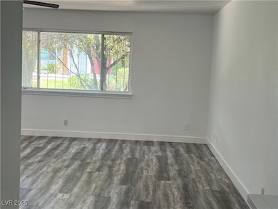 158 Greenbriar Townhouse Way, Las Vegas, NV 89121 - photo 5