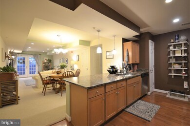 4111 S Four Mile Run Dr unit 104, Arlington, VA 22204 - photo 6