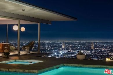 1635 Woods Dr, Los Angeles, CA 90069 - photo 2