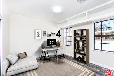 Bedroom 2/Office